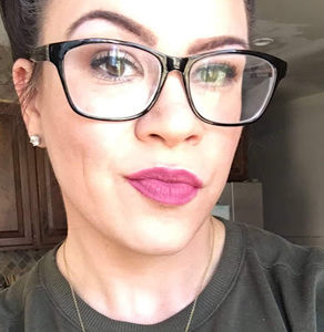 Meet your Posher, Crystal